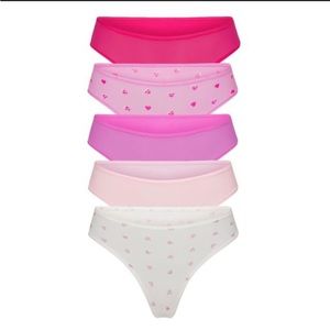 SKIMS VALENTINES FITS EVERYBODY SET OF CHEEKY PANTIES